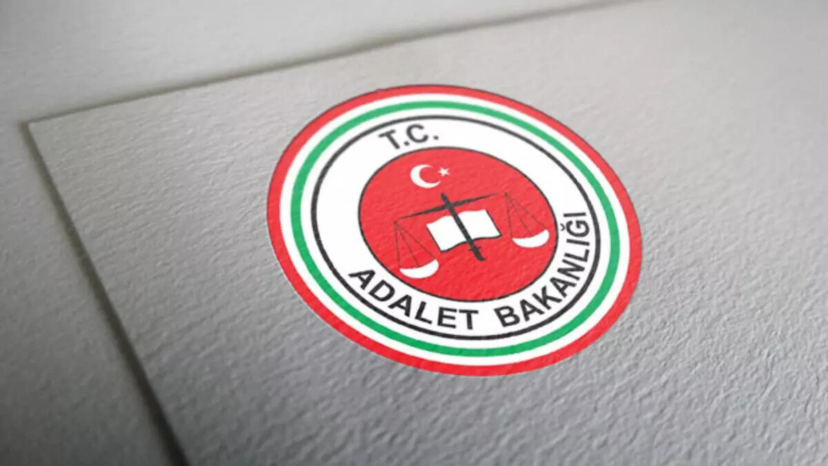 Sendikaların promosyon beklentileri özetle şunlar:<br><br>Kişi başı en az 150 bin TL tutarında tek seferde peşin ödeme<br><br>Sözleşme süresinin maksimum 3 yıl olması<br><br>Yıllık enflasyon farkına göre revize opsiyonu<br><br>Bankacılık işlemlerinin (EFT, havale vb.) ücretsiz sunulması<br><br>Adalet Bakanlığı personeline özel düşük faizli kredi imkanları<br><br>Faizsiz veya geri ödeme avantajlı bireysel kredi paketlerinin sağlanması<br>