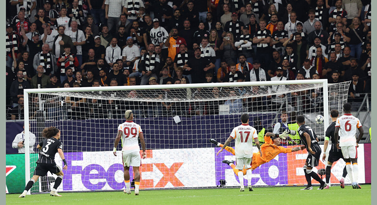 Alman ekibine galibiyeti getiren golleri; 37. dakikada Davinson Sanchez (KK), 45+2. dakikada Can Uzun, 45+4 ile 66. dakikalarda Jonathan Burkardt ve 75. dakikada Ansgar Knauff kaydetti.