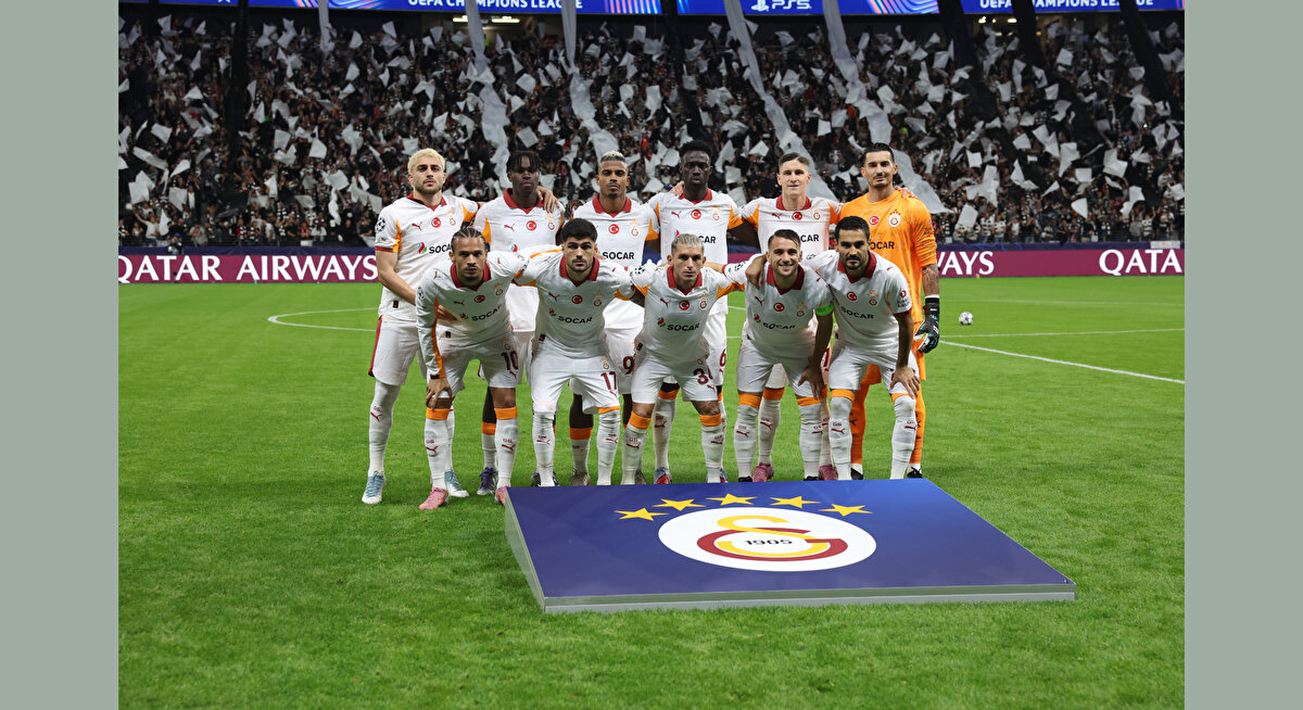 Maçın ardından Frankfurt resmi hesabundan flaş bir paylaşım geldi: 