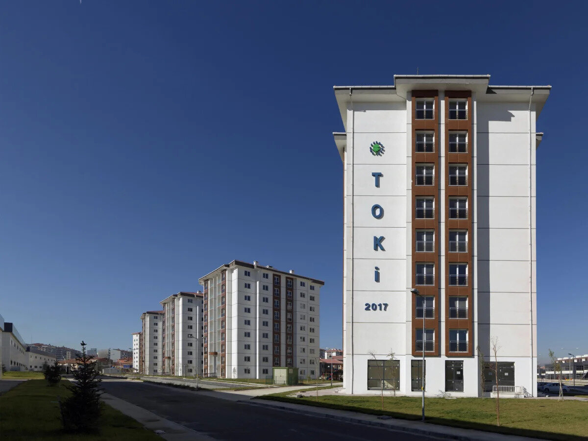 TOKİ İNDİRİM KAMPANYASI BAŞVURUDA GEREKLİ BELGELER<br>Kat mülkiyeti bulunan projelerde hak sahipleri, site yönetiminden “borcu yoktur” yazısı ve belediyeden emlak beyan değerini gösteren belgeyi alarak bankaya başvuracak.