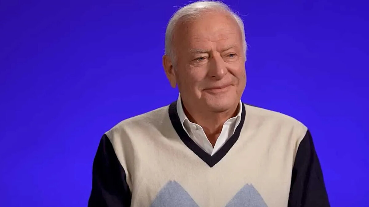 Sarı-kırmızılıların topa sahip olmasına rağmen ağır bir yenilgi aldığını vurgulayan Büyüka, “60’a 40 top Galatasaray’da, ceza alanına girme üstünlüğü Galatasaray’da ama bireysel hata yaparsan bu seviyede cezayı keserler. İlk golü kendi hatandan, ikinci golde Januzaj resmen poz vererek vurdu. Basan yok, rahatsız eden yok. Ön liberolar nerede, stoperler nerede?” ifadelerini kullandı.