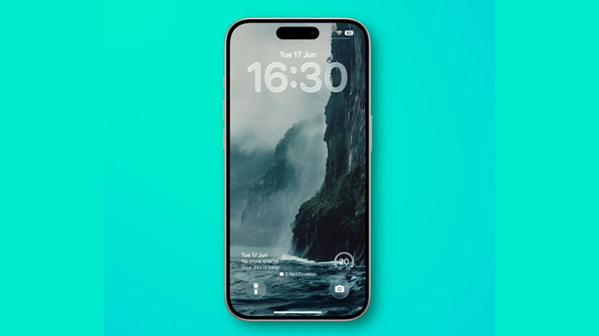 Ayarlanabilir Kilit Ekranı Widget’ları<br><br>Widget’lar artık ekranın alt kısmına da taşınabiliyor.<br><br>Dinamik saat boyutu ve otomatik hizalama desteği geliyor.