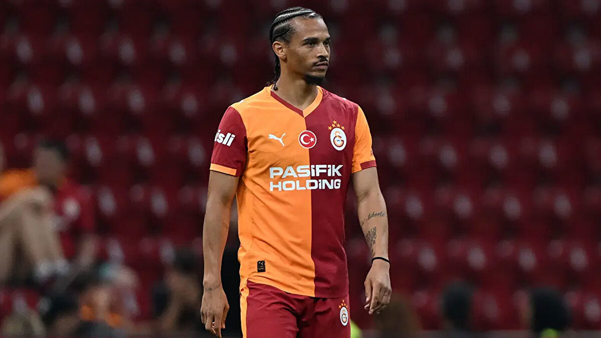 UEFA Şampiyonlar Ligi'ne tatsız bir başlangıç yapan Galatasaray, Alman ekibi Eintracht Frankfurt'a karşı 5-1 mağlup oldu. 