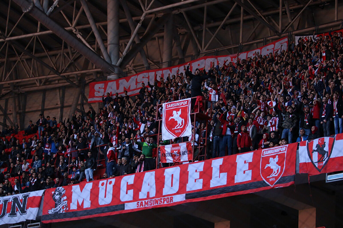 10-) Samsunspor – Şirinler