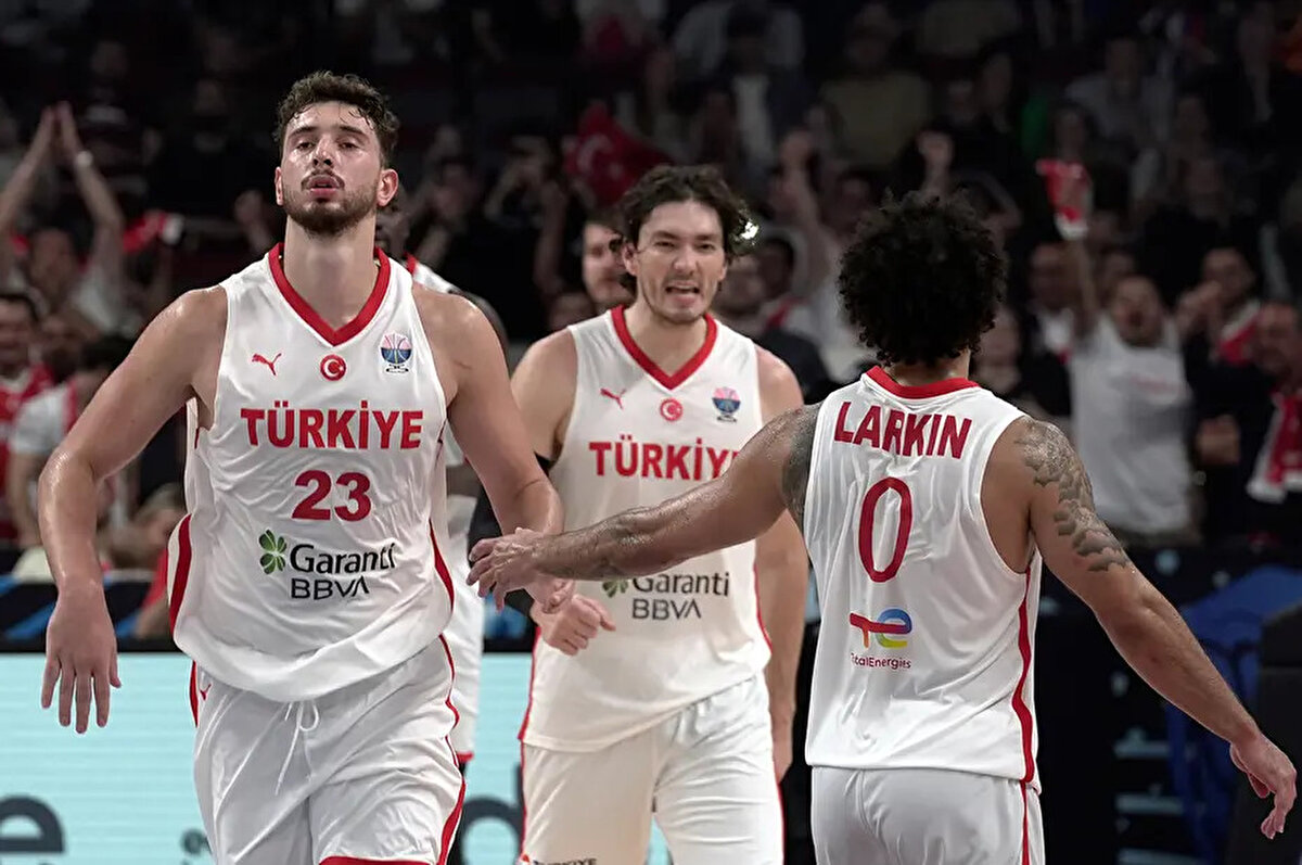 A Milli Takım, Almanya'yla oynadığı final öncesinde yarı finalde Yunanistan'la karşı karşıya gelmişti.