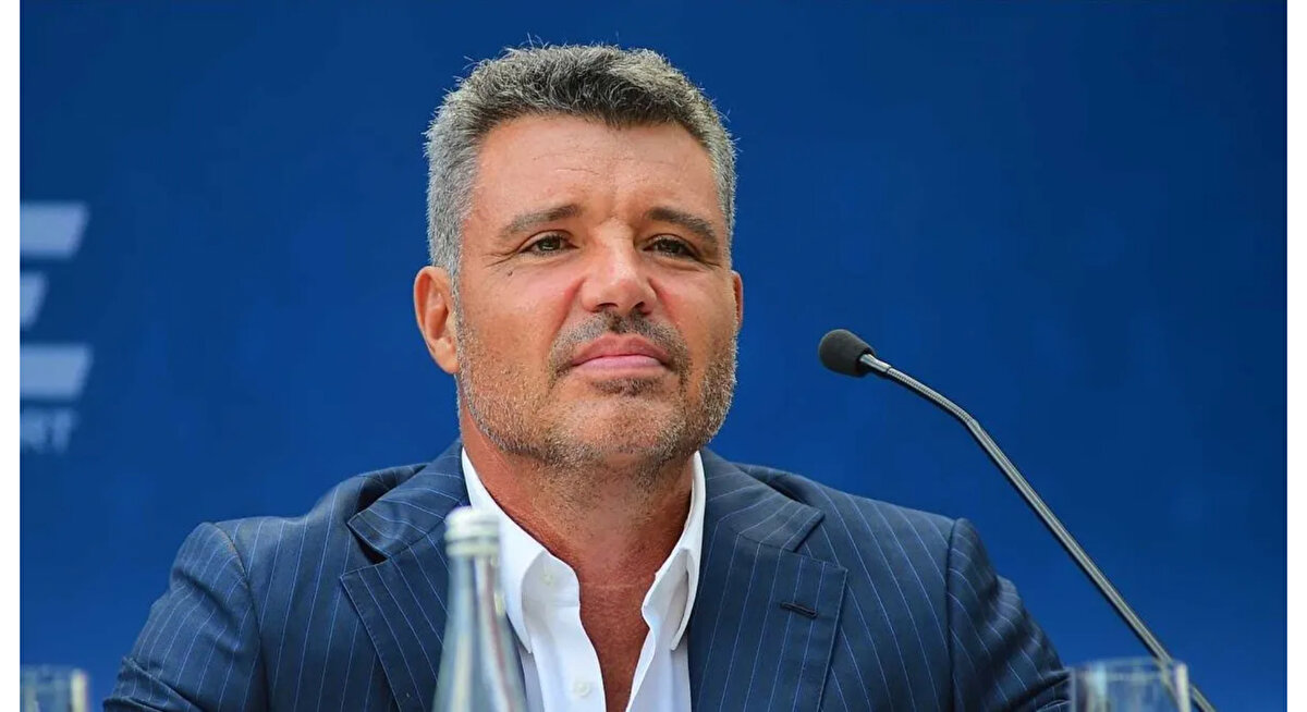 enerbahçe’de Kritik Seçim<br><br>Fenerbahçe olağanüstü seçimli genel kurulunda sarı-lacivertliler yeni başkanını seçiyor. Yarışta Ali Koç ve Sadettin Saran karşı karşıya geldi.