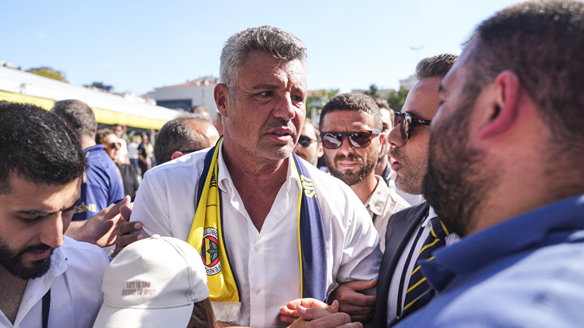 Başkanlık seçiminde Sadettin Saran, 287 oy farkla rakibi Ali Koç’u geride bıraktı.