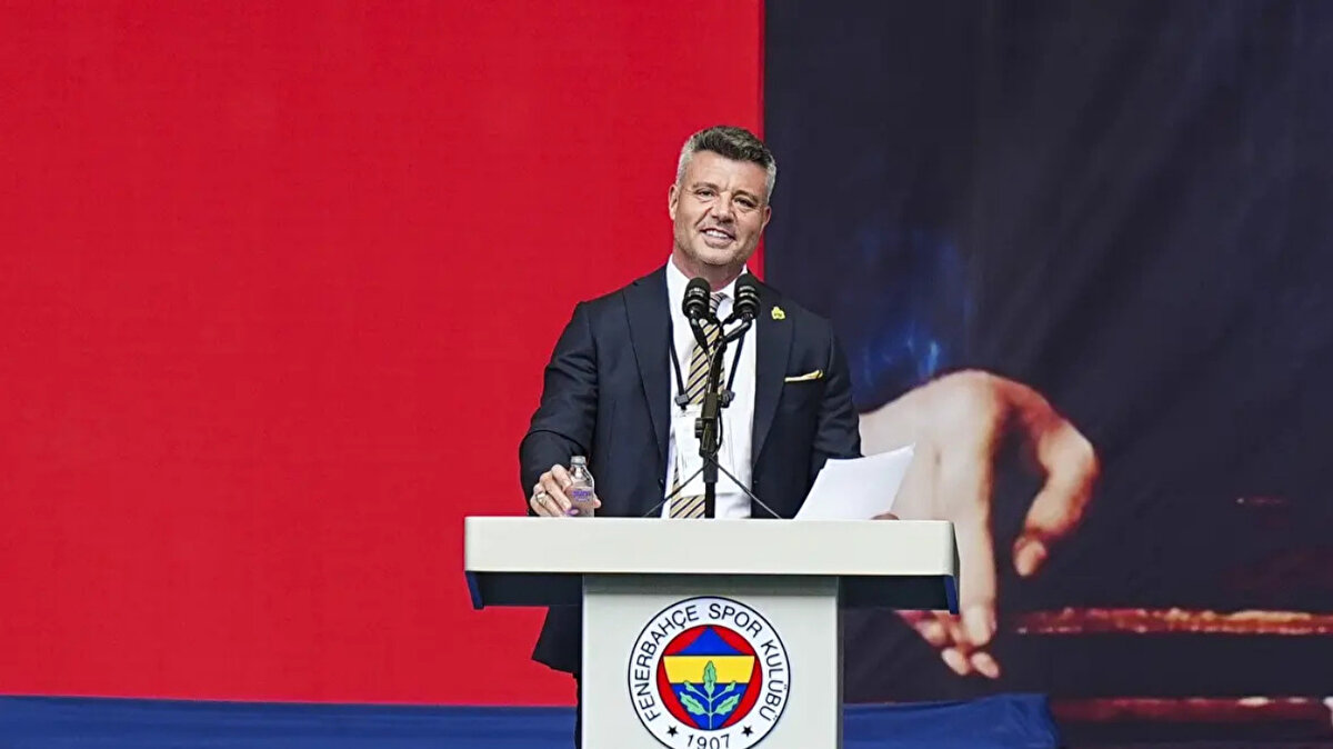 Fenerbahçe'de iki gün süren olağanüstü seçimli genel kurul toplantısı bugün yapılan seçimle sona erdi.