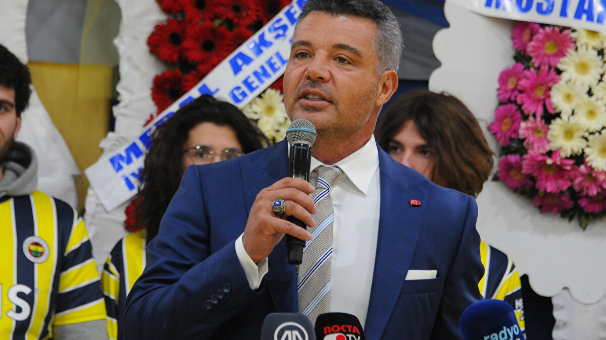 "Adem Köz, Orhan Demirel, Taner Sönmezer, Ahmet Murat Emanetoğlu, İlker Alkun, Burçin Gözlüklü, Ali Gürbüz, Ertan Torunoğulları, Murat Salar, Ufuk Şansal, Olcay Doğan, 