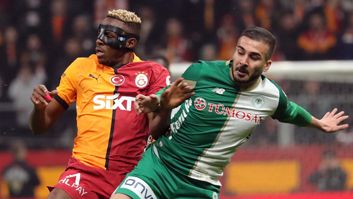 Osimhen oynayacak mı?<br><br>Milli takımdan sakat dönen Victor Osimhen'in ağrıları devam ediyor. Osimhen'in Konyaspor maçında forma giymesi beklenmiyor. Teknik heyet, yıldız oyuncunun Şampiyonlar Ligi'nde oynanacak Liverpool mücadelesine hazır olmasını istiyor.