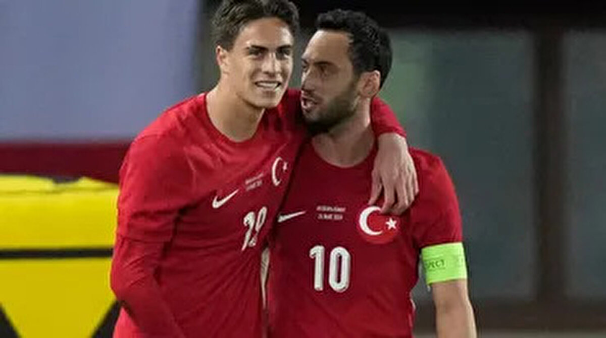 Juventus formasıyla bu sezon 5 maça çıkan Kenan Yıldız, 2 gol ve 4 asist kaydetti. Inter'de ise Hakan Çalhanoğlu, görev yaptığı 4 maçta 2 gol ve 2 asistle oynadı.