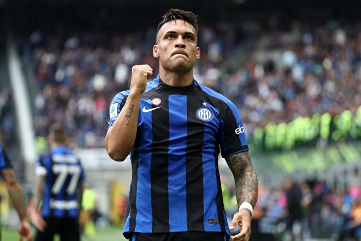  Lautaro Martinez (InterArjantin)