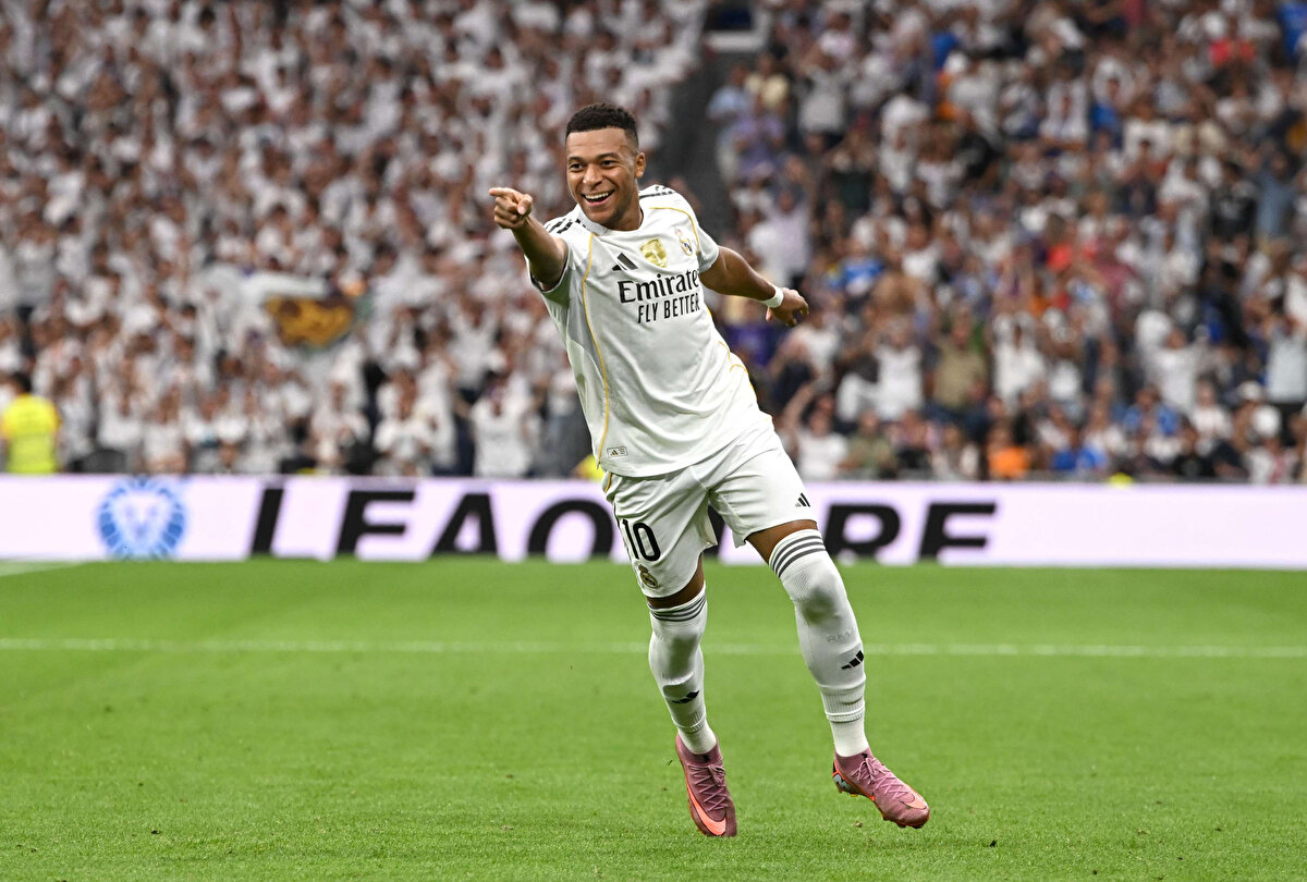  Kylian Mbappe (Real MadridFransa)