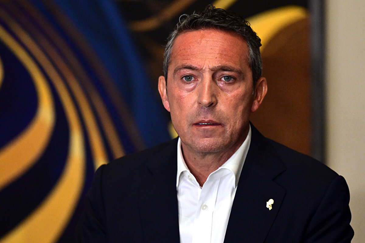 OYUNCU SATIŞLARI REKOR KIRDI<br>Fenerbahçe'de başka bir başarı da Avrupa'nın önemli kulüplerine yapılan oyuncu satışlarından geldi. Vedat Muriqi, Kim Min-Jae, Attila Szalai, Arda Güler, Ferdi Kadıoğlu ve son olarak Yusuf Akçiçek'ten rekor bonservis gelirleri elde edildi. Bu anlamda Ali Koç yönetimi oyuncu satışlarında iyi bir performans ortaya koydu. 