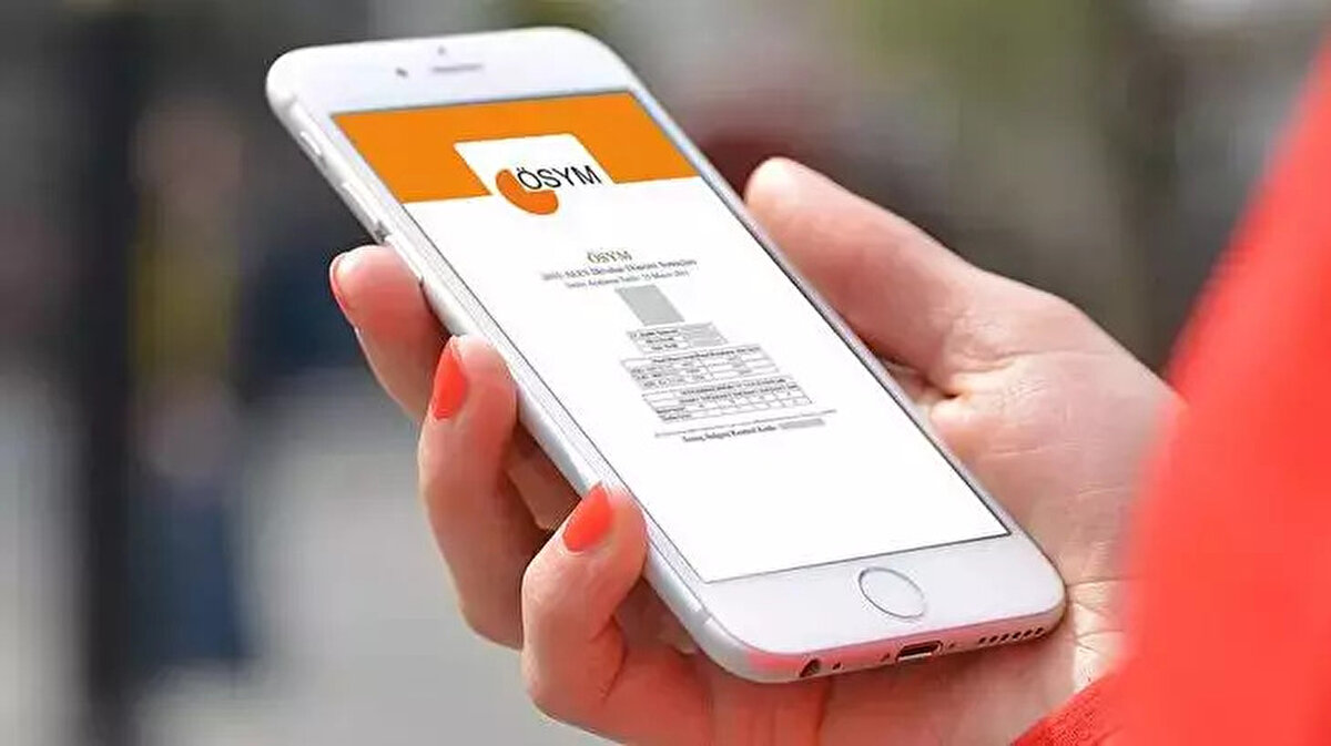 2025 YKS boş kontenjanlar belli oldu mu?<br><br>Üniversite kayıt işlemlerinin tamamlanmasının ardından boş kalan kontenjanların belirlenmesi için süreç başlatıldı. ÖSYM, bu kontenjanları kılavuzda duyuracak. Bu nedenle adayların resmi açıklamaları düzenli olarak takip etmesi gerekiyor.