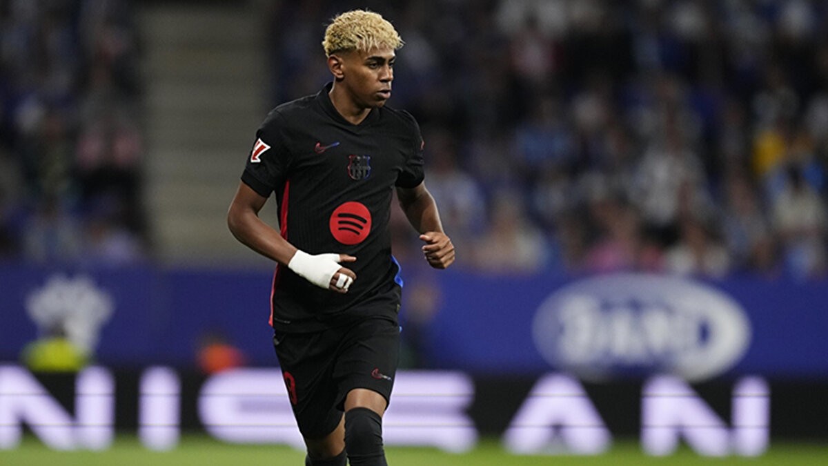 Kopa Trophy'nin bu seneki kazananı Barcelona forması giyen Lamine Yamal oldu.