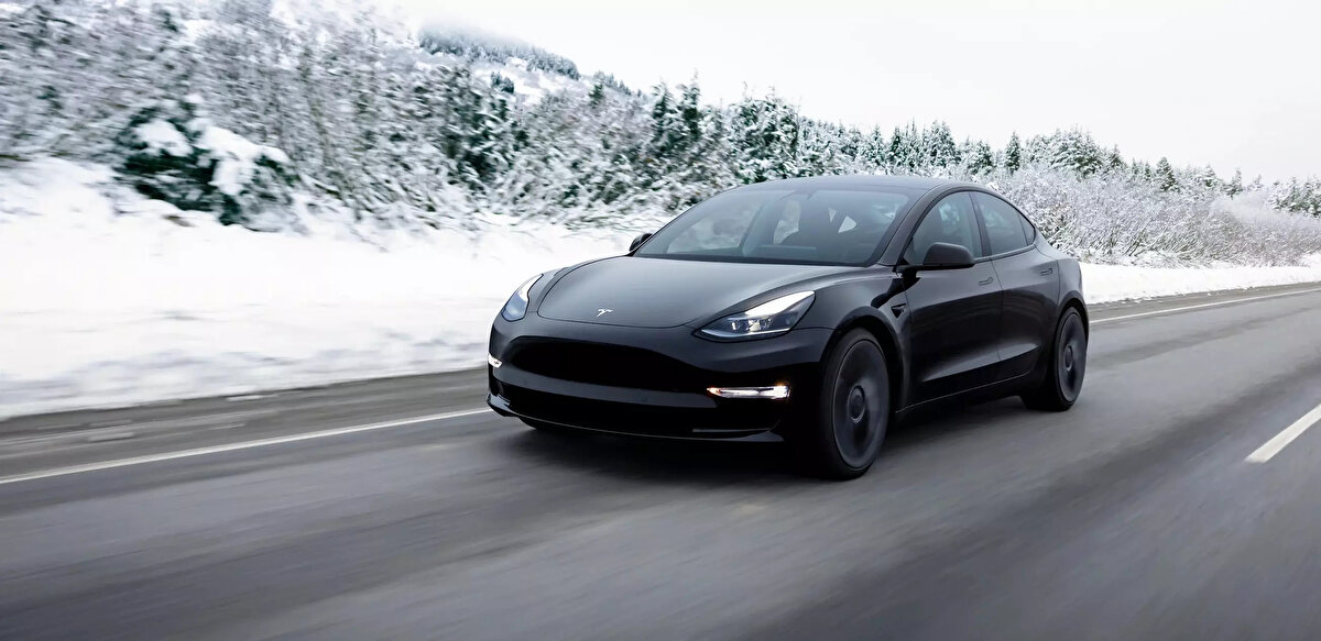 Tesla (Elektrikli araç üreticisi, ABD merkezli.)