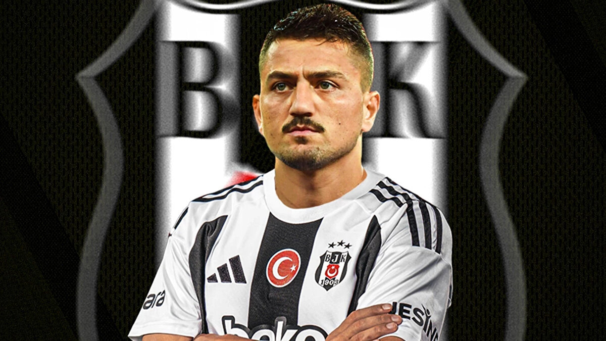 Beşiktaş'ta 10 isim eksik<br>Statü gereği yeni transferler Beşiktaş'ta forma giyemeyecek. Vaclav Cerny, Gökhan Sazdağı, Cengiz Ünder, Tiago Djalo, Rıdvan Yılmaz, El Bilal Touré, Jota Silva ve Taylan Bulut bu nedenle kadroda yer almayacak.<br>Sakatlığı bulunan orta saha oyuncusu Salih Uçan ile maç eksiği olan Mustafa Hekimoğlu’nun da karşılaşmada forma giymesi beklenmiyor.