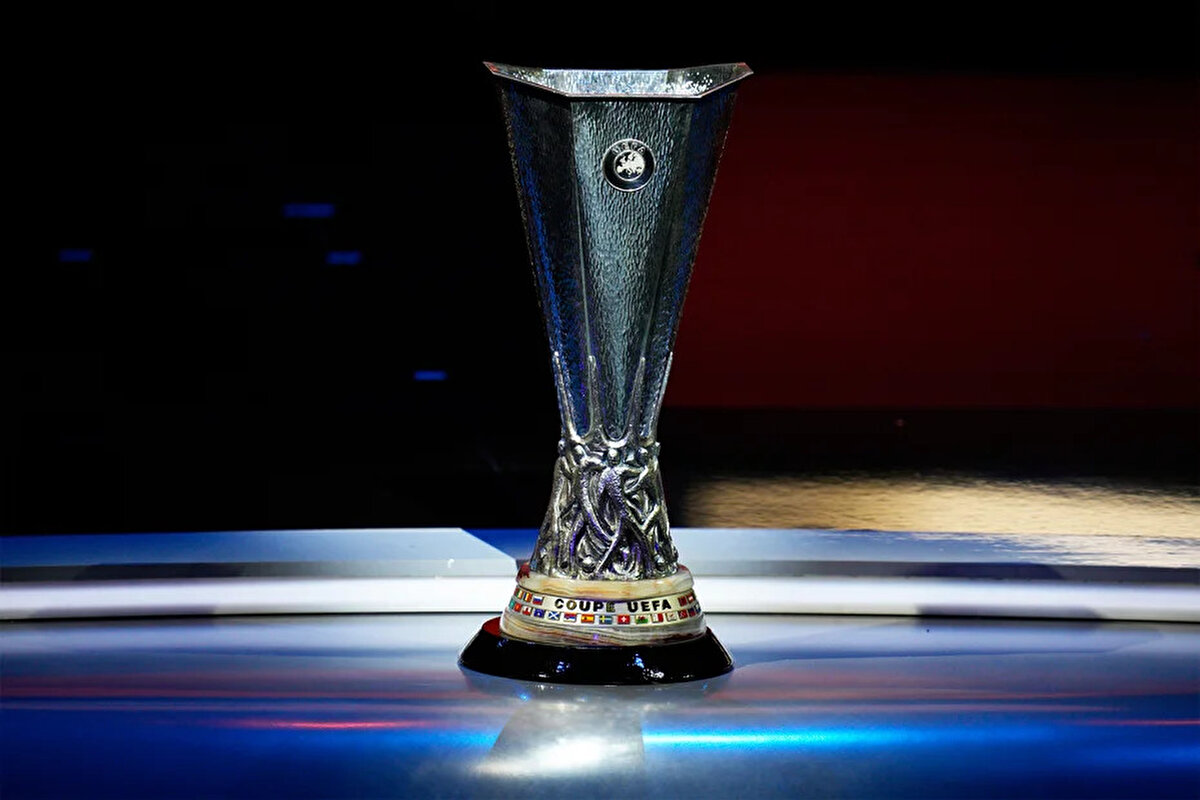 UEFA Avrupa Ligi'nde Fenerbahçe, lig aşamasının ilk maçında deplasmanda Dinamo Zagreb'le karşılaşacak. Sarı lacivertli ekip, bu karşılaşma öncesinde hazırlıklarını tamamladı.<br><br>