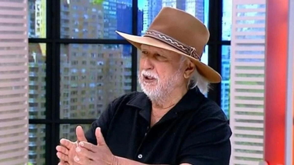 Bu depremde de herkes her yerin boşalmadığı yer de artçılar oluyor. Yani orman yandıktan sonra içinde yanmayan bölgelerde olan ilişkiler var ya, o yanmayan bölgeler daha sonradan rüzgâr bulunca yanıyor ya. Artçılar da böyle bir olay. Burada bu fay üzerinde yırtılmamış, az yırtılmış bölgelerde olan depremler Sındırgı’nın artçıları. Peki bu artçılar ufalarak bitmesi gerekirken şimdi biraz daha küçülmüyor. Niye?