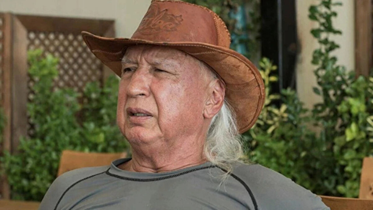 Ege'nin karnının yarıldığı fay hattıdır. Orada da tarihsel olarak depremlerin olduğu yer burasıdır. O yanmayan bölgeler daha sonradan rüzgar bulunca yanıyor ya. Artçılar böyle bir olay. Ege bölgesi en aktif fay hattı Manisa'dan başlar. Salihli, Sart’a veyahut da işte Manisa'dan Salihli; Salihli'den Turgutlu; Turgutlu, Salihli, Alaşehir; Buldan, Ladakya, Pamukkale'ye doğru giden Ege'nin karnının yarıldığı fay hattıdır.