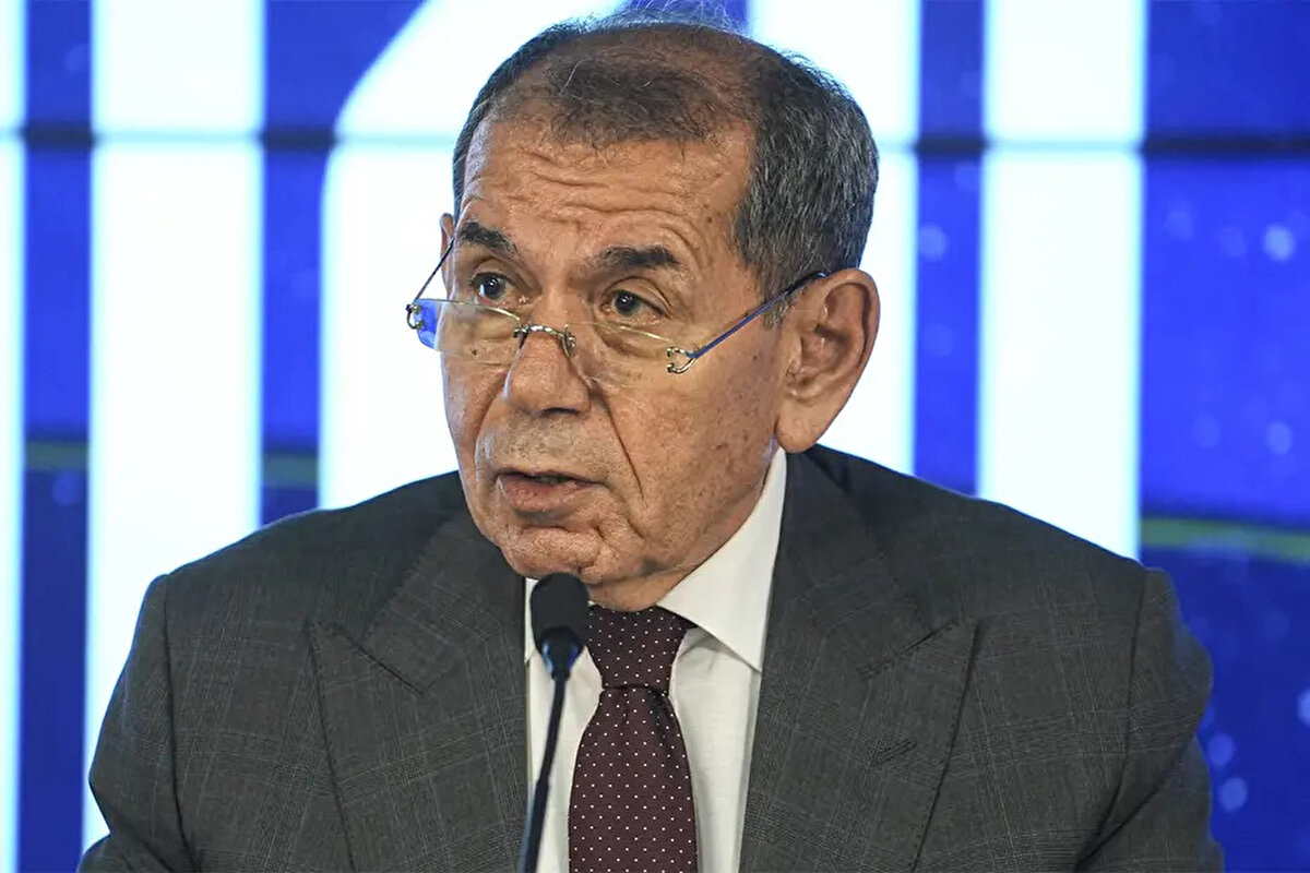 Galatasaray Spor Kulübü Başkanı Dursun Özbek, sponsorluk anlaşmasının imza töreninde açıklamalarda bulundu. Özbek, Fenerbahçe’nin yeni başkanı Sadettin Saran hakkında da Bir takım açıklamalar yaptı. Başkanın sözleri şu şekilde oldu: