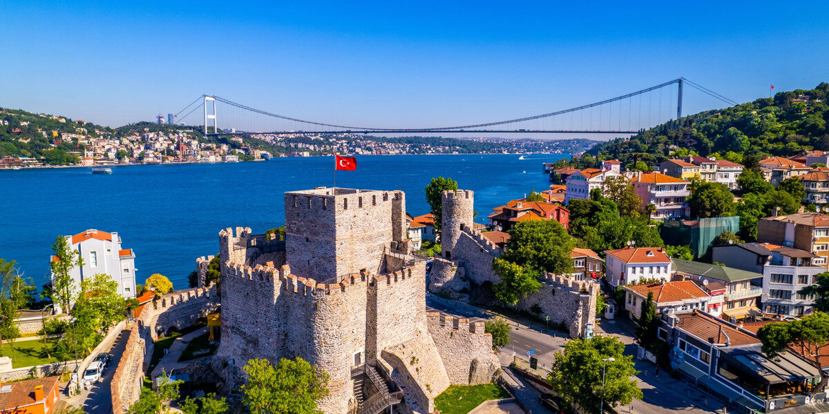 İSTANBUL, ÜMRANİYE, İlçesi'nde planlanan 2 adet elektrik kesintisi bulunmaktadır.<br><br>Bakım Çalışması<br>25.09.2025 09:30 - 13:00<br>Kesinti Nedeni: ŞEBEKE İYİLEŞTİRME ÇALIŞMALARI<br>Etkilenen Cadde / Sokak SELVİ, ÖZDURU, ARDIÇ, YEŞİLBAHAR, GENÇTÜRK, SEYREK, AŞIK VEYSEL, ŞEHİT YURDANUR, ŞEHİT BURAK KURTULUŞ<br>Bakım Çalışması<br>26.09.2025 10:00 - 17:30<br>Kesinti Nedeni: ŞEBEKE İYİLEŞTİRME ÇALIŞMALARI<br>Etkilenen Cadde / Sokak ZİYA, MALATYA, YANIK, SALKIM, FUNDA, NURTOPU, KAYMAZ, ALACA ÇIKMAZI, KAPLICA, TOPRAK, KARS, DUMLUPINAR