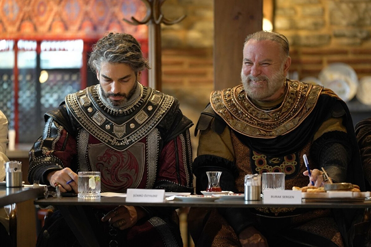 KURULUŞ ORHAN NE ZAMAN BAŞLAYACAK?<br>Kuruluş Orhan yayın tarihi henüz belli olmadı. Fakat dizi ekibi çok kısa sürede izleyici karşısında olacaklarını açıkladı.