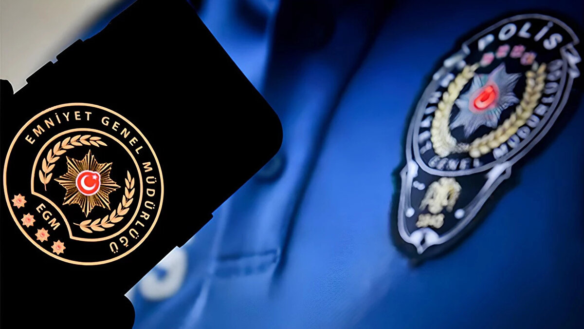 EGM promosyon beklentisi ne kadar?<br><br>2022’de belirlenen promosyon tutarı 27 bin TL olmuştu. Bu miktar, Emniyet Teşkilatı Sendikası tarafından “çay-simit hesabı”na göre hesaplanmıştı. 2022’de 7 bin 715 adet çay+simit karşılığı olan bu tutarın, 2025 yılında ortalama fiyatlarla 270 bin TL’ye ulaştığı ve promosyon talebinin bu şekilde yapıldığı belirtildi.