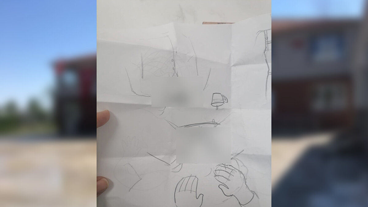 Veliler bu duruma tepki göstererek okulun resim öğretmeni M.A. hakkında sözlü şikayette bulundu.