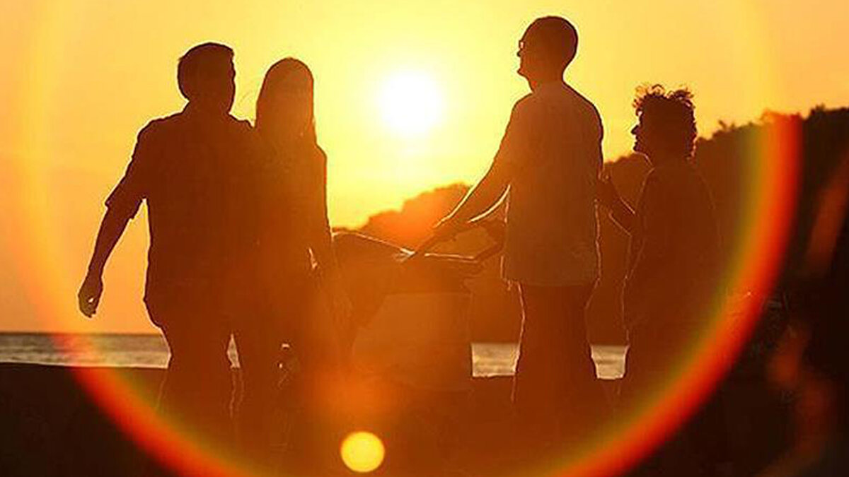 İÇ ANADOLU<br><br>Az bulutlu ve açık geçeceği tahmin ediliyor.<br><br>ANKARA °C, 29°C<br><br>Az bulutlu ve açık<br><br>ÇANKIRI °C, 31°C<br><br>Az bulutlu ve açık<br><br>ESKİŞEHİR °C, 30°C<br><br>Az bulutlu ve açık<br><br>KONYA °C, 29°C<br><br>Az bulutlu ve açık