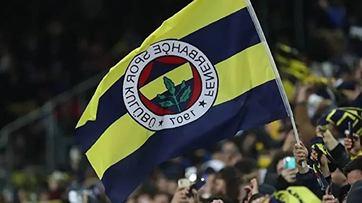 Taraftarlar Fenerbahçeli oyuncunun transferi için bir bağış kampanyası başlattı.<br><br>