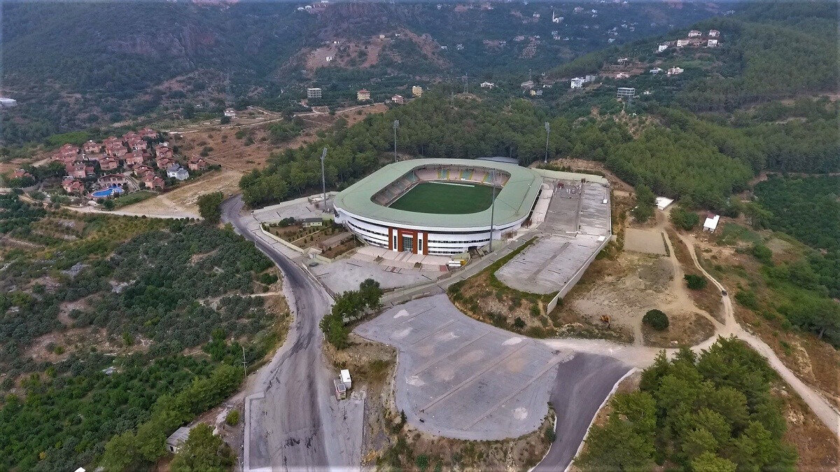 ALANYASPOR - GALATASARAY MAÇI NE ZAMAN, SAAT KAÇTA, HANGİ KANALDA?<br><br>Tarih: 26 Eylül 2025 Cuma<br><br>Saat: 20.00<br><br>Stad: Alanya Oba Stadyumu<br><br>Yayın: beIN SPORTS 1<br>