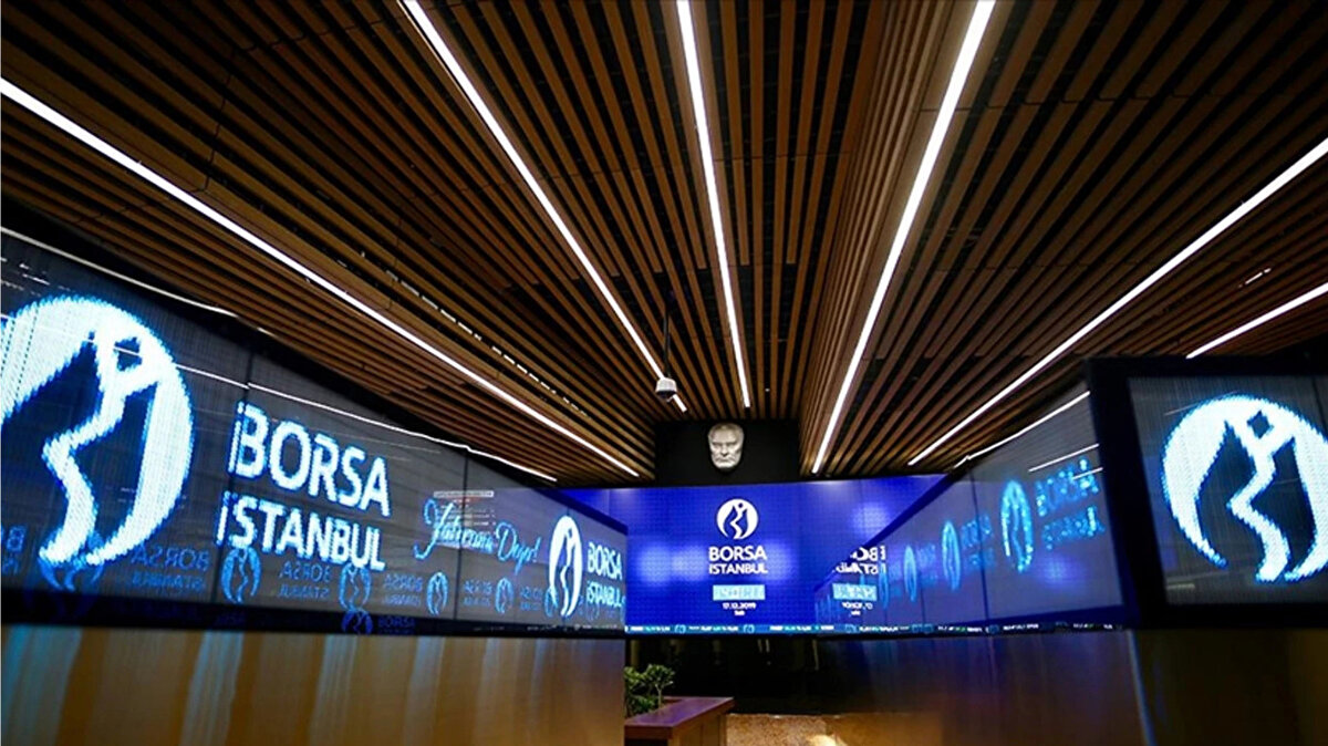 Aynı dönemde DİBS stoku 15 milyar 75 milyon dolardan 15 milyar 160,6 milyon dolara çıktı.<br>Özel Sektör Tahvilleri (ÖST) ise 665,5 milyon dolardan 664,7 milyon dolara geriledi.