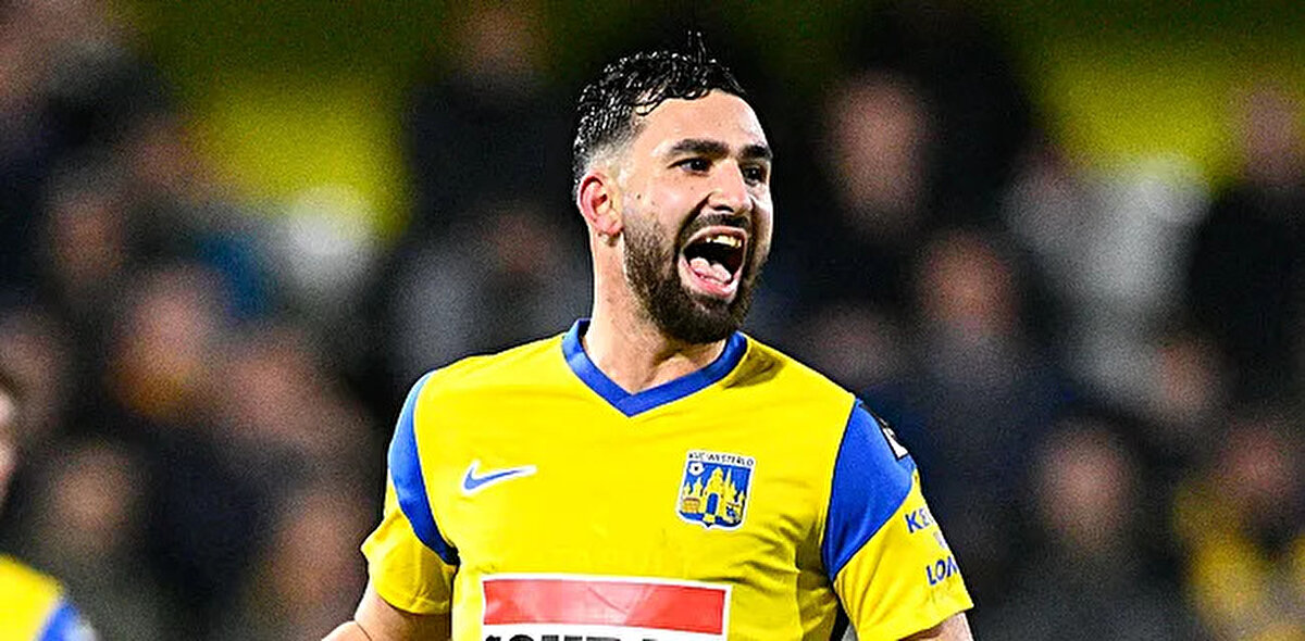 Westerlo, 2023/24 sezonunun ardından 4 milyon Euro karşılığında kadrosuna kattığı genç stoperi bu sezon da etkili şekilde kullanıyor. Belçika Pro Ligi’nde geride kalan 8 haftanın tamamında sahaya çıkan 1.93 boyundaki stoper, bu süreçte 2 gol atıp 2 de asist üretti. Galatasaray ise oyuncunun satışından %50 pay alacak. Ayrıca Sarı kırmızılıların, ileride gerçekleşebilecek bir transferde öncelikli satın alma hakkı da bulunuyor.