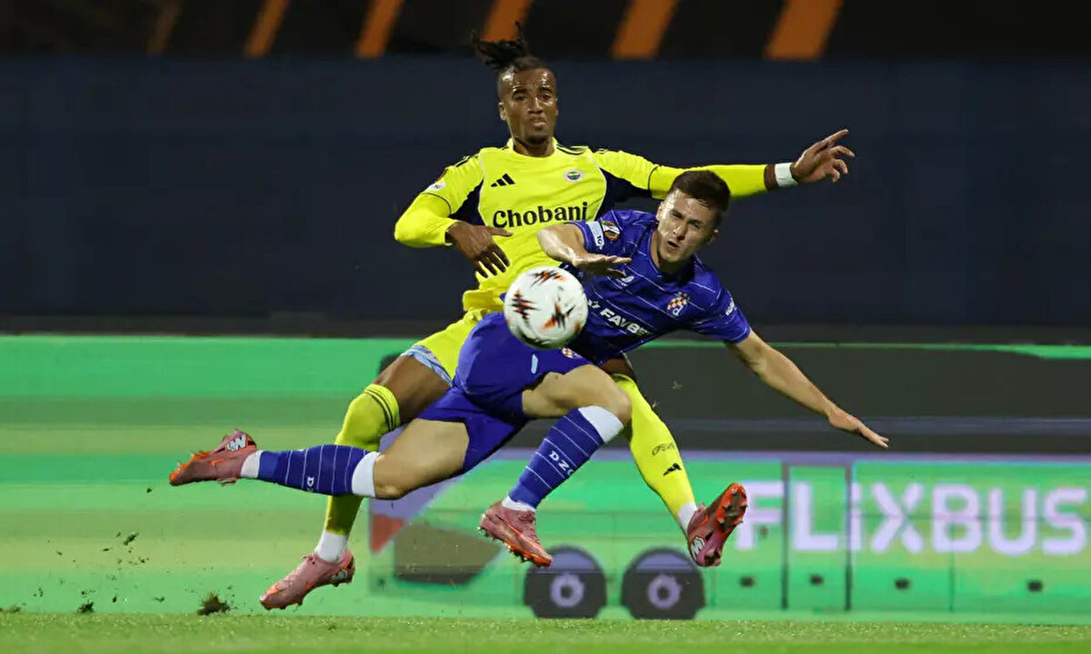 Sarı lacivertli ekip, Hırvat ekibine galibiyeti getiren golleri 21 ve 50.dakikada Beljo, 90+5.dakikada Bakrar kaydetti. Fenerbahçe'nin tek golü ise 25.dakikada Sebastian Szymanski'den geldi.<br><br>