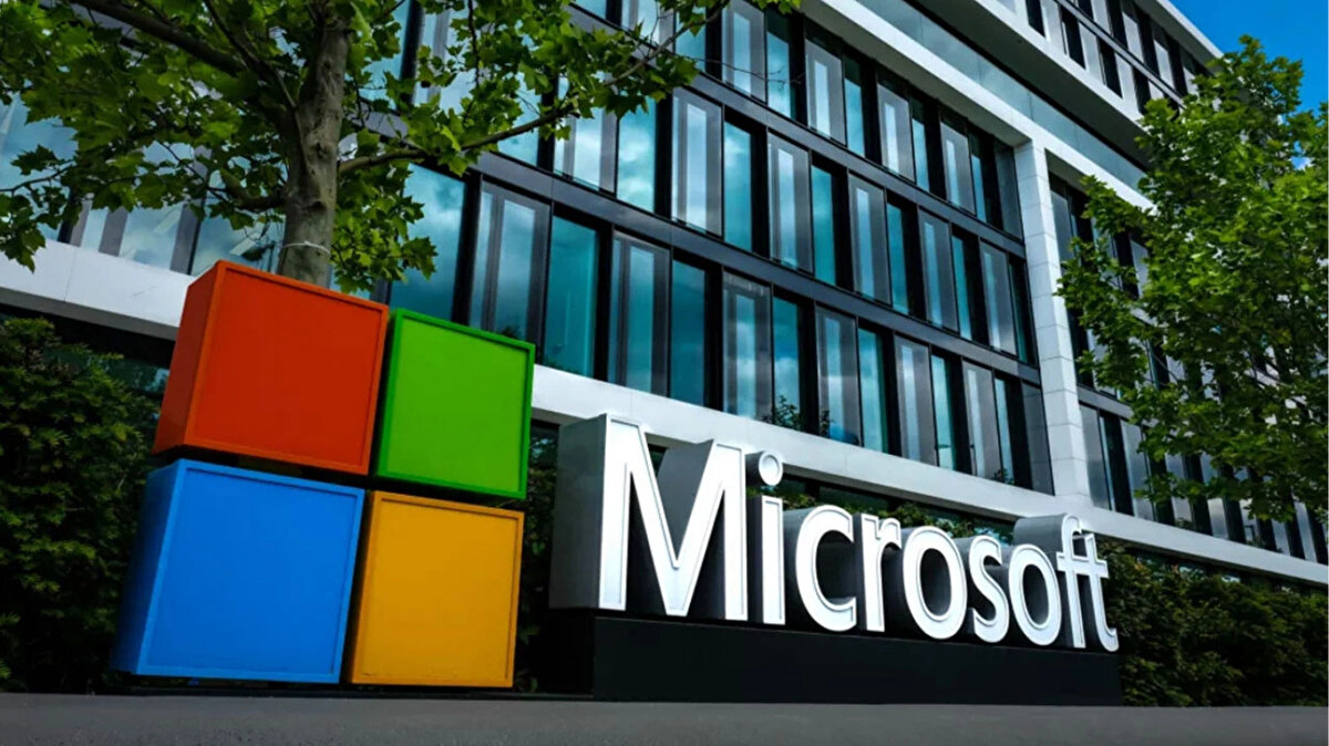 Filistinlilerin Takip Edilmesi Tepki Çekti<br><br>Microsoft, İsrail ordusunun Filistinlileri geniş çapta takip etmek için kullandığı bulut ve yapay zekâ hizmetlerine erişimi kestiğini açıklad