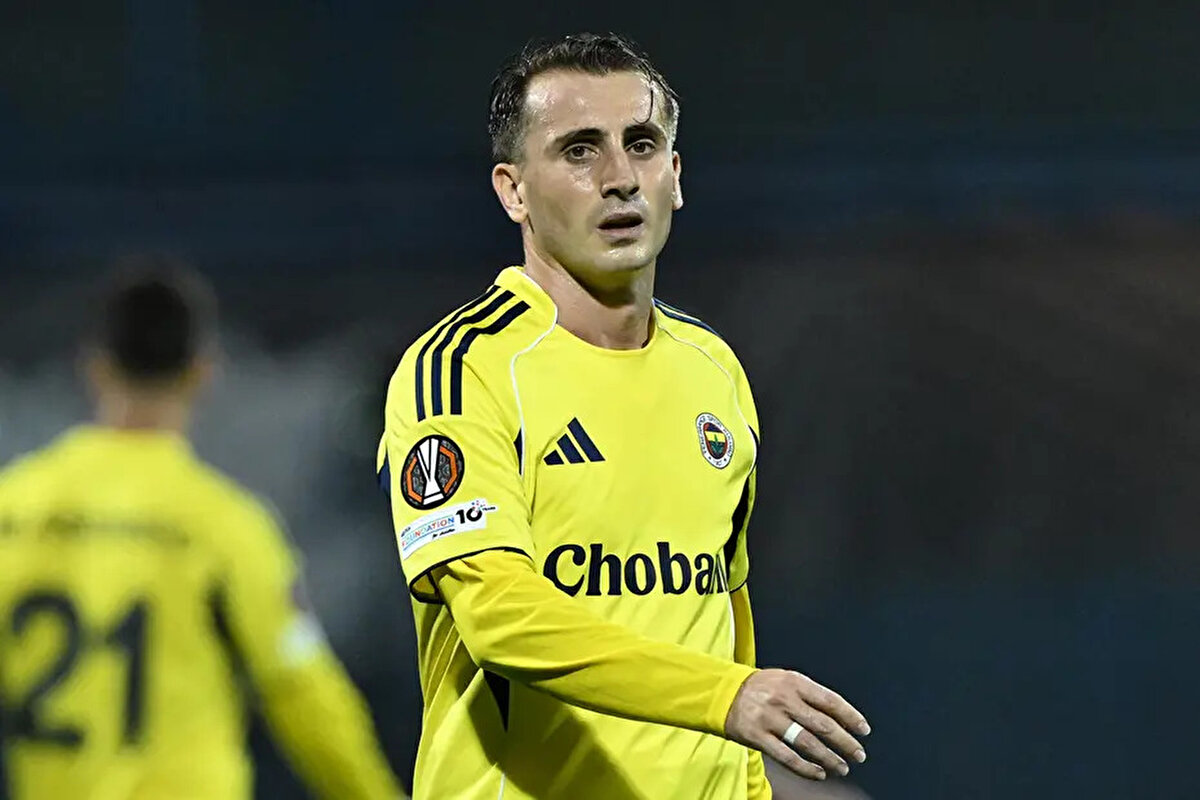 Temsilcimiz Fenerbahçe, Hırvatistan temsilcisi Dinamo Zagreb'e 3-1'lik skorla mağlup oldu ve Avrupa serüvenine iyi bir başlangıç yapamadı.<br>