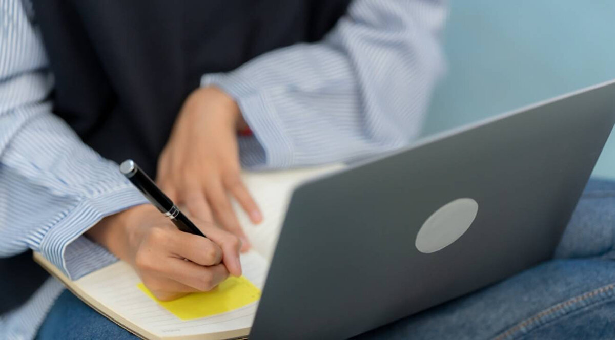 Adaylar T.C. kimlik numarası ve ÖSYM şifreleriyle sisteme giriş yaparak tercihlerini gerçekleştirecek. Ayrıca ÖSYM Aday İşlemleri Mobil Uygulaması üzerinden de ek tercih işlemleri yapılabilecek.