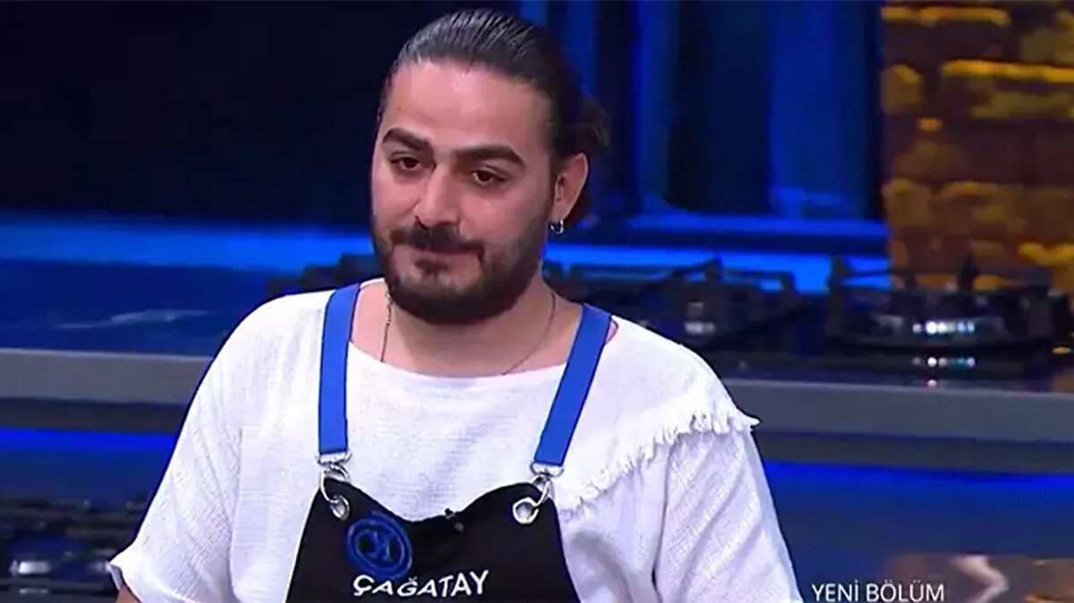 Çağatay krizi damga vurdu<br>Oyun sırasında yarışmacılardan Çağatay’ın yaşadığı gerginlik, izleyenlerin dikkatinden kaçmadı. Takımlar şeflerin belirlediği menüyü en iyi şekilde yapmak için yarıştı.