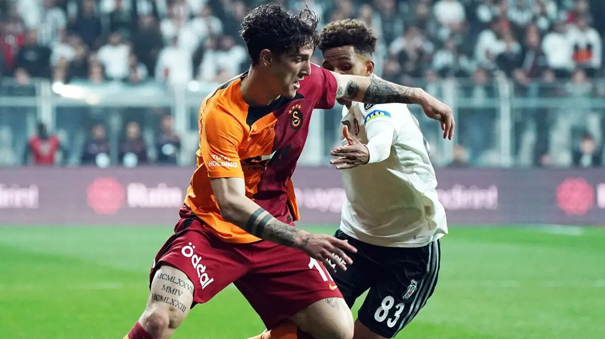 Udinese'nin Galatasaray'dan 3 milyon euroya kiraladığı Zaniolo için sezon sonunda iki farklı şekilde satın alma opsiyonu bulunuyor. İtalyan kulübü, 5 milyon euro ödeyerek Galatasaray'a olası bir satışta yüzde 50 pay verebilir veya doğrudan 10 milyon euro ödeyerek futbolcunun bonservisinin tamamını alabilir.<br><br>