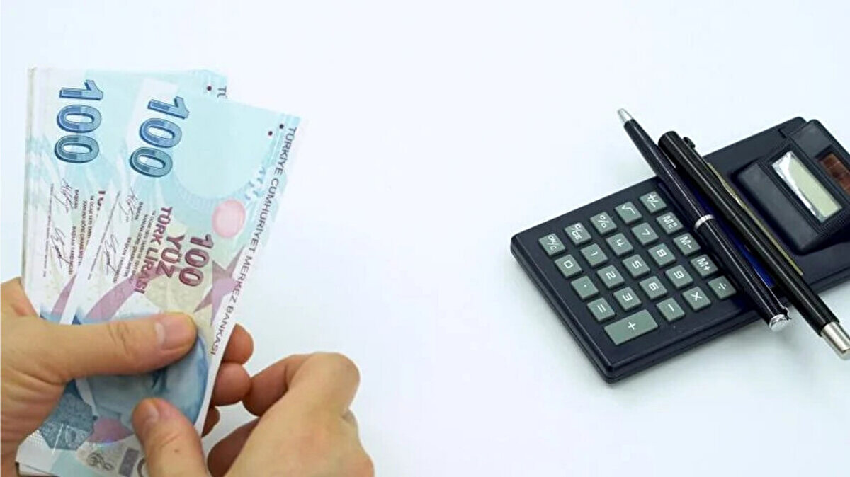 Küresel borçta rekor<br>Küresel borç miktarı 2025’in ilk yarısında 21 trilyon dolar artışla 338 trilyon dolara çıkarak rekor seviyeye ulaştı.