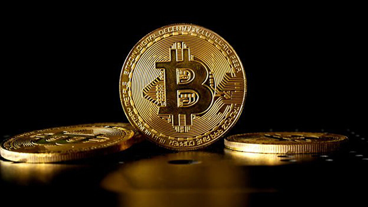 “Bu tablo, Bitcoin portföylerde daha fazla yer aldıkça fiyat ve oynaklık arasındaki bağın zayıflamaya başladığını gösteriyor” değerlendirmesi yapıldı.