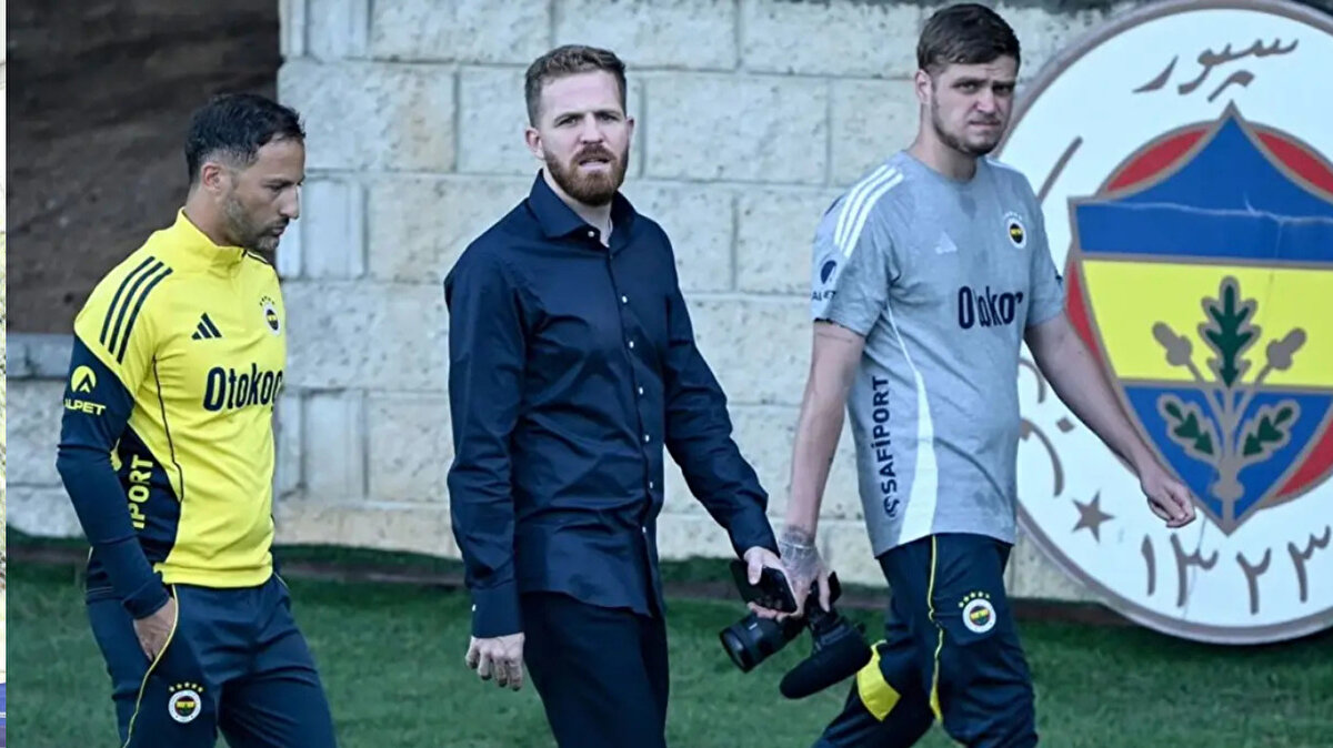 2017’de Simon Rolfes’in sahibi olduğu Rolfes & Elsässer şirketinde scout ve futbol kariyeri yöneticisi olarak futbola geri döndü. Bu süreçte oyuncu keşfi ve kariyer planlamasında tecrübe kazandı.