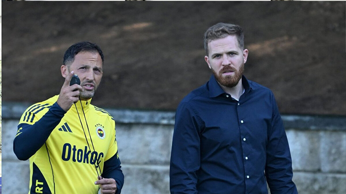 UEFA B Lisansına sahip olan Devin Özek, Türkçe, Almanca ve İngilizce dillerini akıcı konuşuyor. Leverkusen’in başarısında perde arkasındaki en önemli isimlerden biri olarak gösteriliyor.