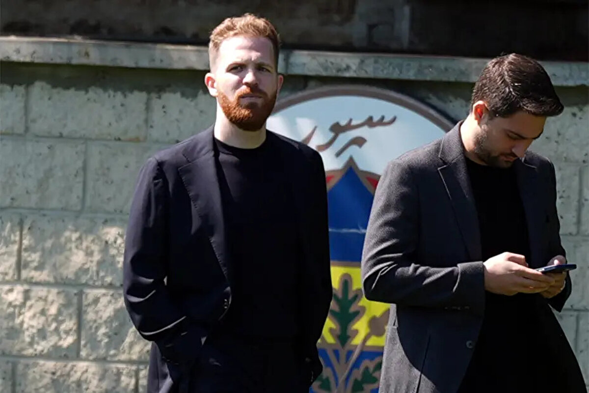 DEVİN ÖZEK GÖNDERİLECEK<br><br>Fenerbahçe Futbol Direktörü Devin Özek ile bir araya gelecek olan Saran, problemleri dinledikten sonra kurmaylarıyla Özek'in geleceğini görüşecek.<br>