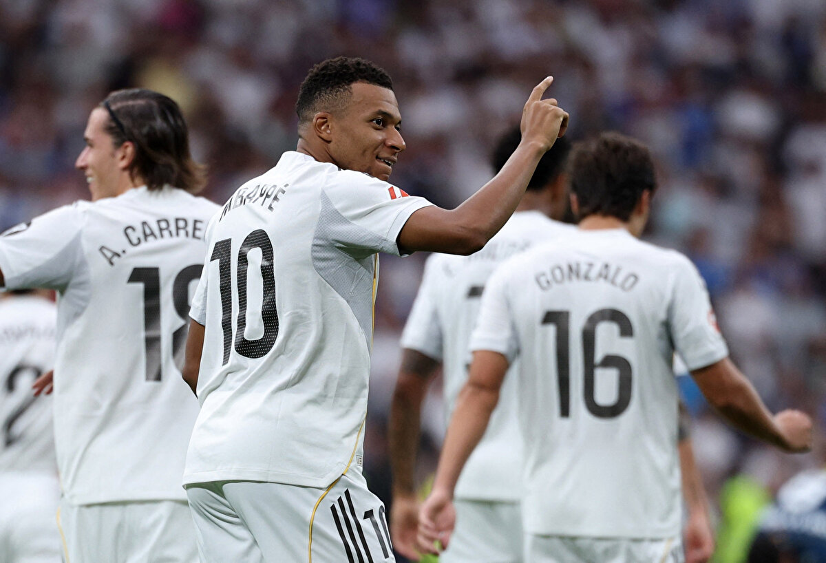 Rakibiyle arasındaki puan farkını 12'ye çıkararak ligdeki yükselişini sürdürmek isteyen Real Madrid'de sakatlıkları süren Ferland Mendy, Trent Alexander-Arnold ve Antonio Rüdiger karşılaşmada forma giyemeyecek.