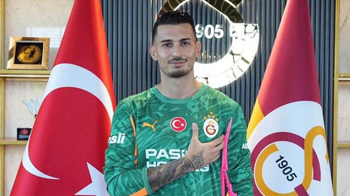 Galatasaray 15’te 15 yaptı<br><br>Trendyol Süper lig’de Alanyaspor’u mağlup eden Galatasaray, üst üste 15. galibiyetini alarak serisini sürdürdü.