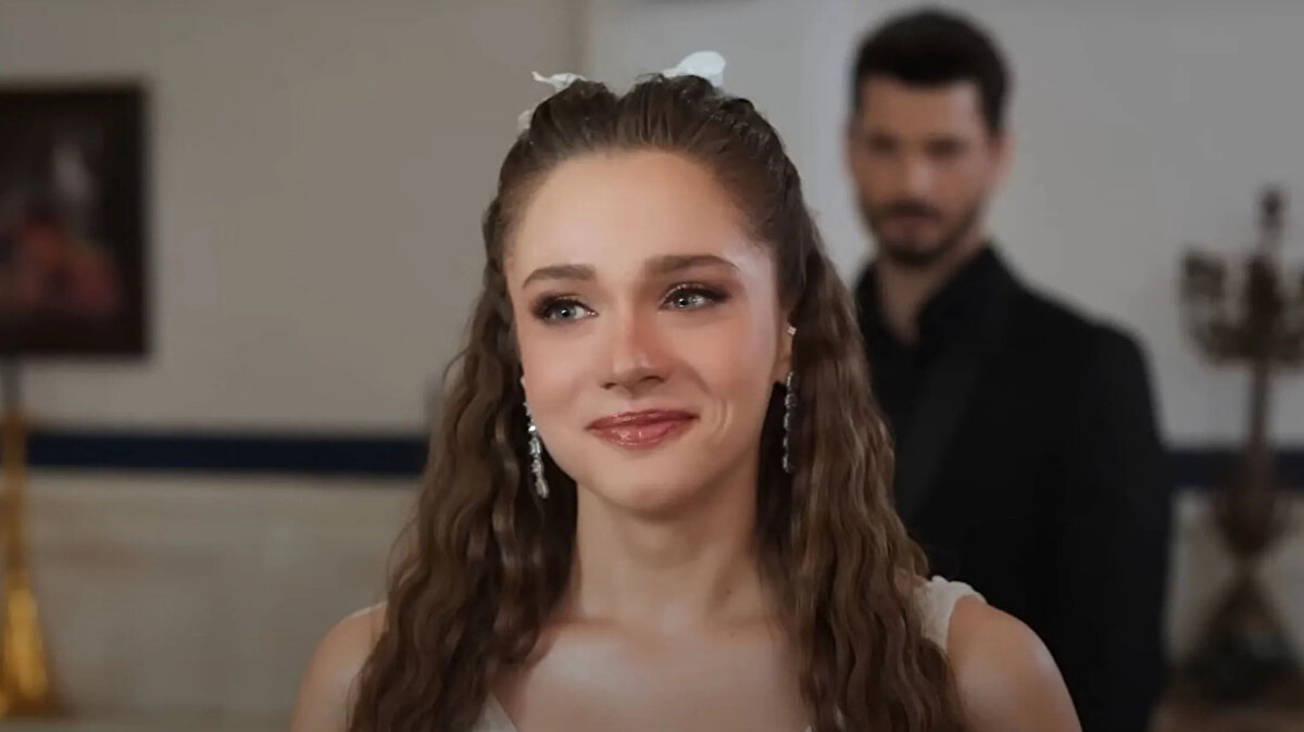 63. bölümde ekrana gelen sezon finalinde Zeynep karakterinin ölümü, senaryonun geleceğini belirsiz hale getirmişti.