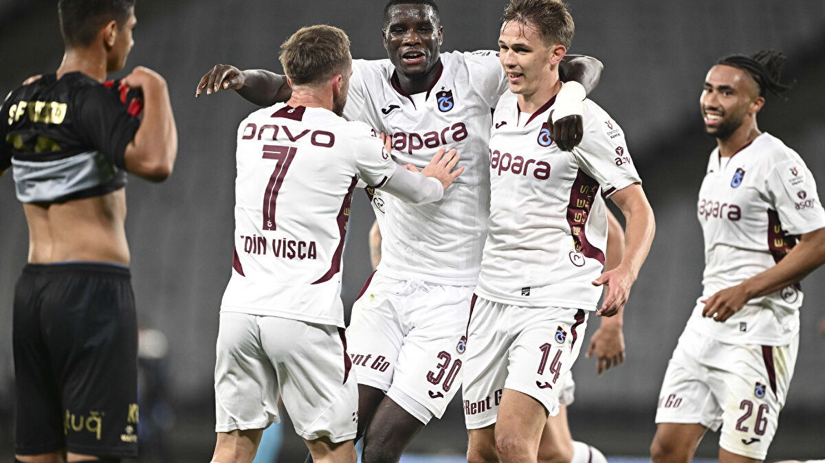 Maça hızlı başlayan Bordo-Mavililer, Felipe Augusto’nun golüyle öne geçti.